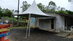 TENDA CHAPÉU DE BRUXA 5X5MTS BRANCA